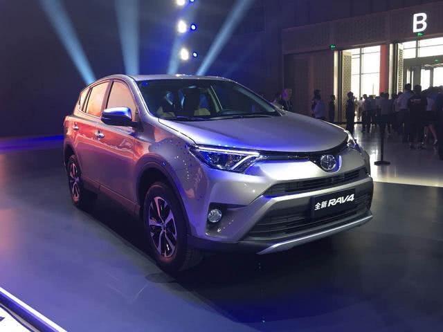 新款丰田rav4荣放:8速自动 2.5l发动机 电动机混合动力系统