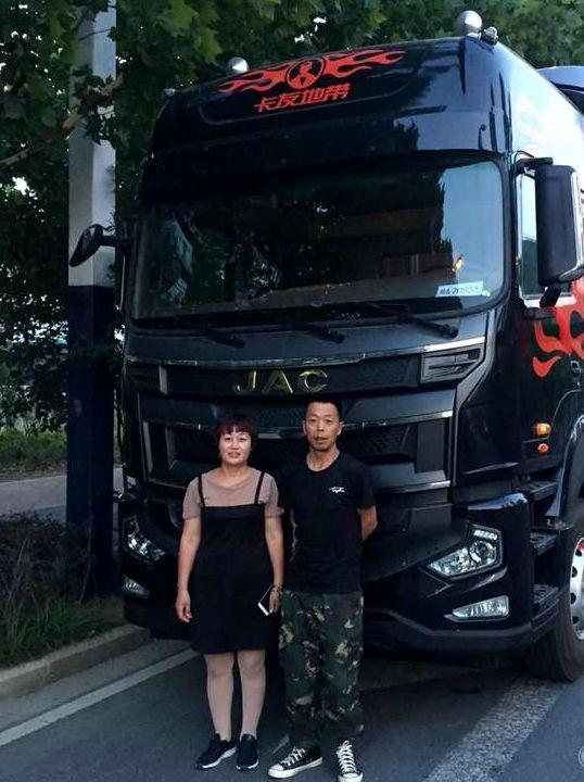 难点三:实现运营成本最低化谈到购车花费时,任哥说因为卡友地带提供的