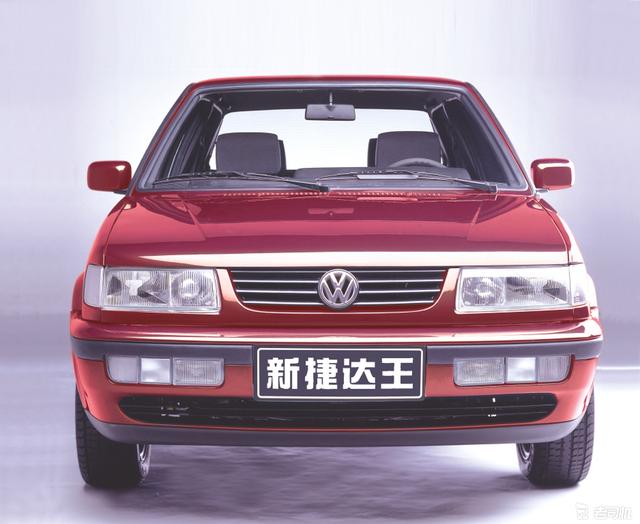 1998年,一汽-大众推出了新捷达王车型,1.