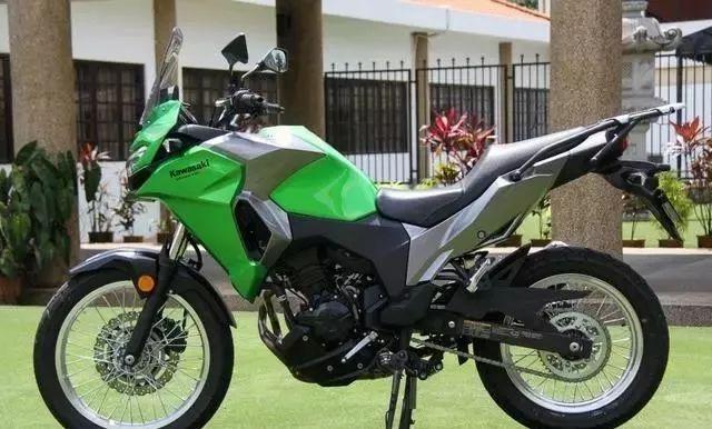 2019款川崎versys-x 300探险车 新增配色 标配abs