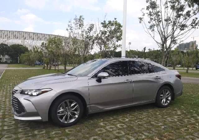喜提亚洲龙进取版,网友:这个乞丐版不简单,谁还买凯美瑞