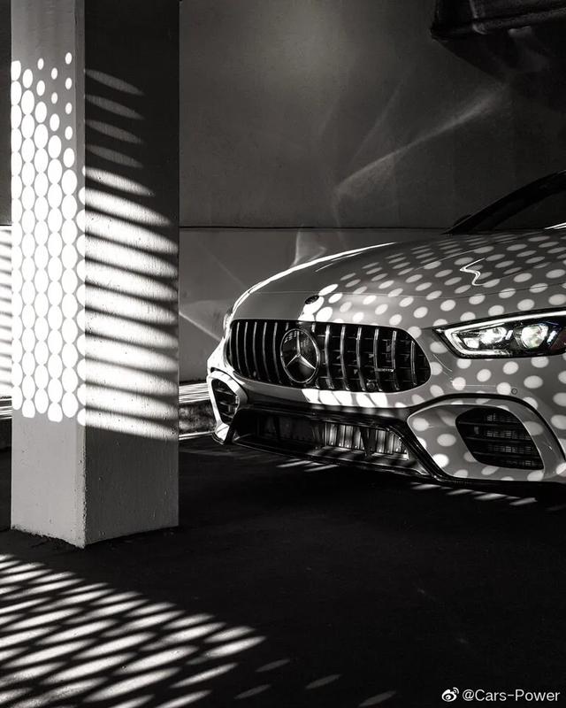 空寂,印象派梅赛德斯-amg gt63s,高性能四门轿跑