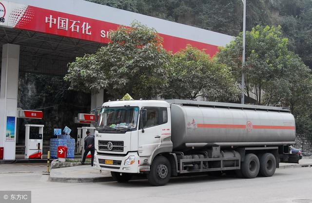 私营加油站92号汽油4块多一升，中石油7块多一升，有什么区别吗？