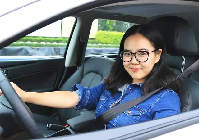 如果有女司機請你幫她倒車你會幫她嗎