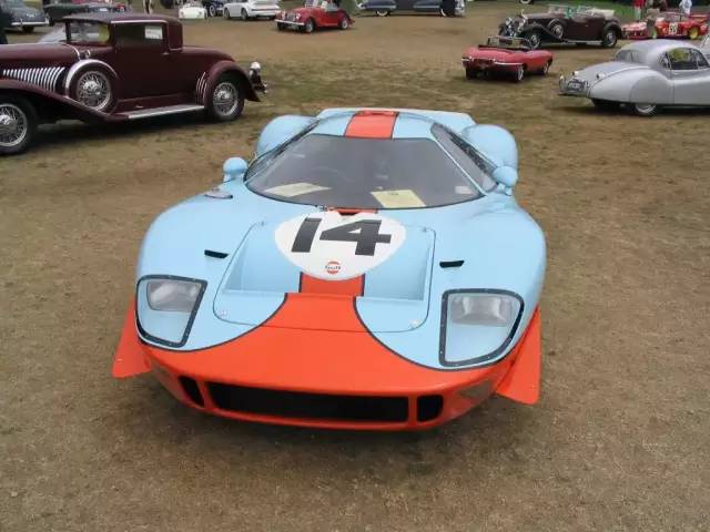 gulf版福特gt40勒芒赛车