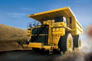山西煤老板三十亿买车 世界最大卡车每天油耗4吨
