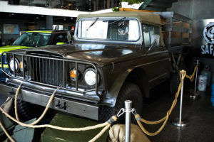 由民用车部件组成的美国军车 F650猛禽见了都得喊大哥