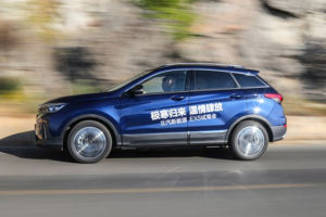 驾乘舒适续航415KM 试驾北汽新能源EX5