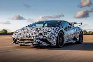 Ultimate 海外首试Huracán STO原型车