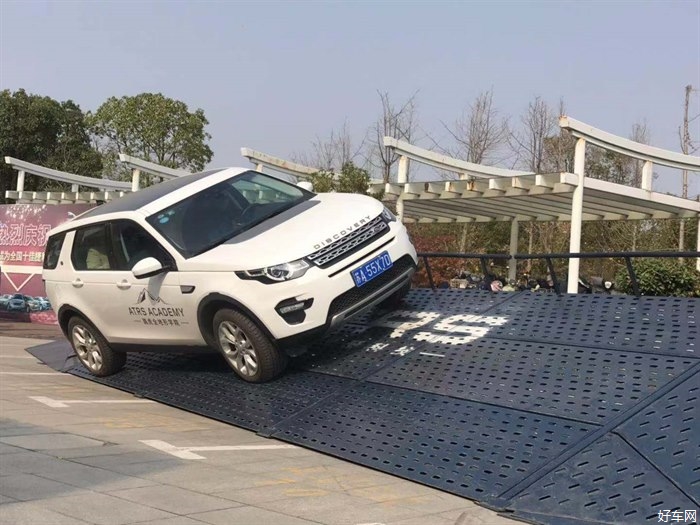 “2019ATRS路虎全地形学院”闪耀南京