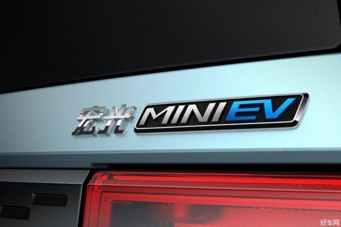 五菱公布全新电动车官方图 命名为宏光MINI EV
