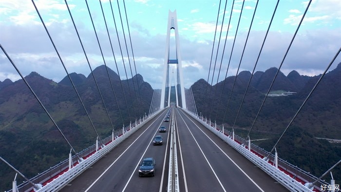 全面焕新，诠释电动豪华，创新科技驭电而行 宝马南区携新BMWiX3开启秋日黔南之旅