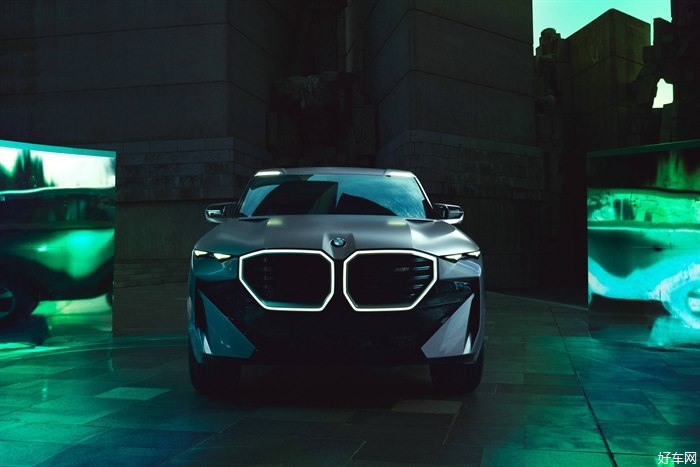 聚焦高性能电动豪华彰显BMWM旗舰性能  BMWXM概念车全球首秀